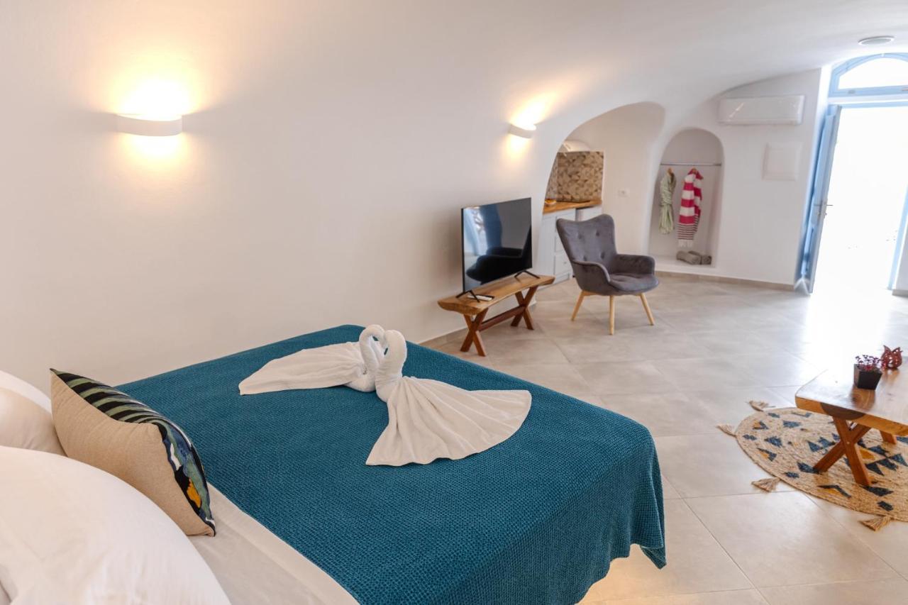 Sunborn Oia Suites 외부 사진