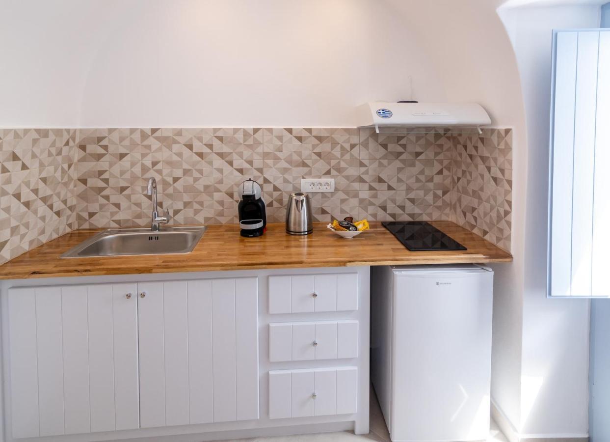 Sunborn Oia Suites 외부 사진