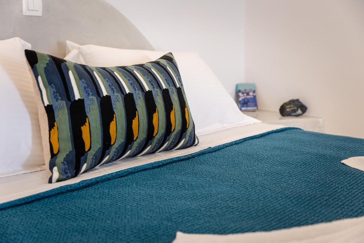 Sunborn Oia Suites 외부 사진